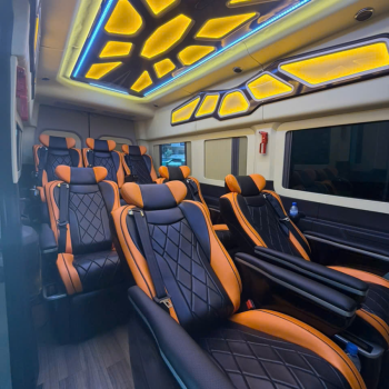 Limousine 11 Chỗ